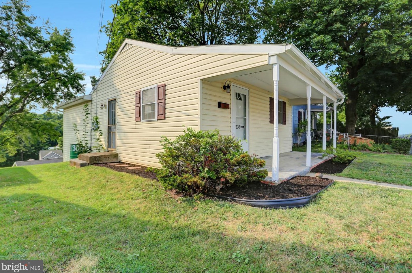 233 Wayne Ave, Roadside, PA 17268