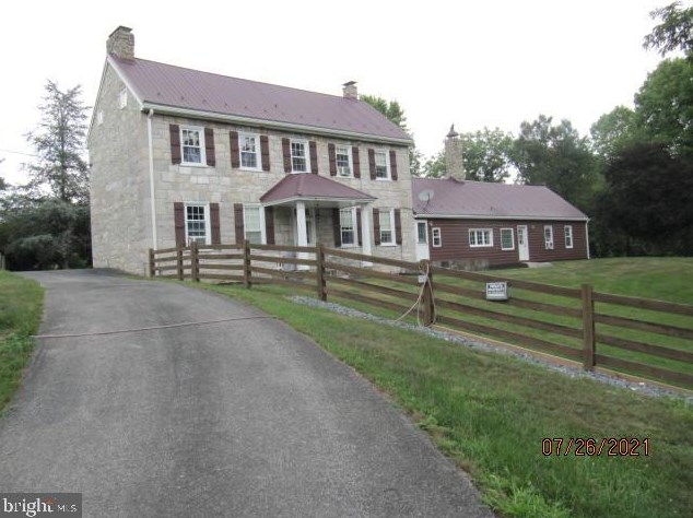 6777 Dumeny Rd, Upton, PA 17225
