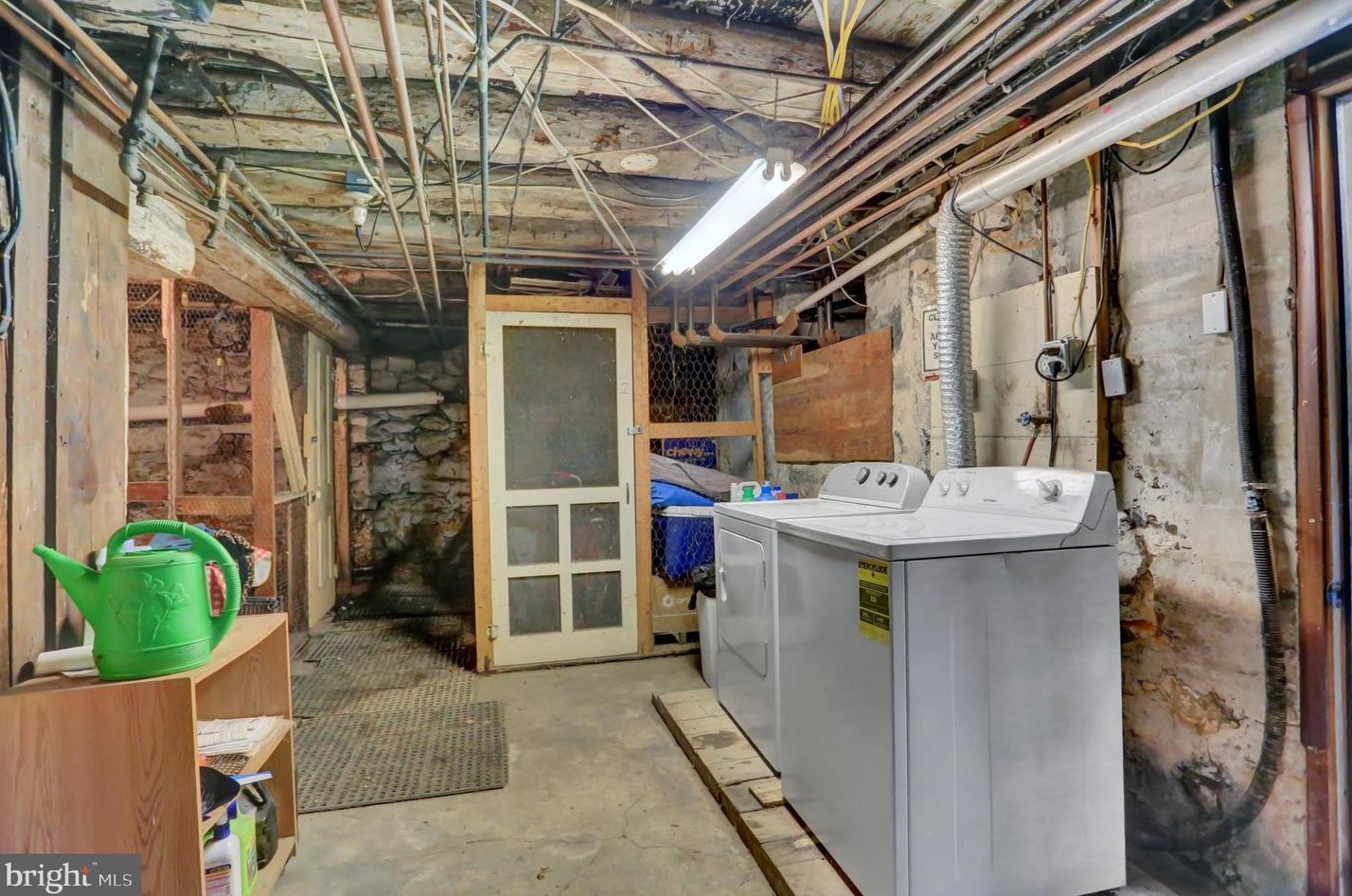 266 Philadelphia Ave, Chambersburg PA  17201-8931 exterior