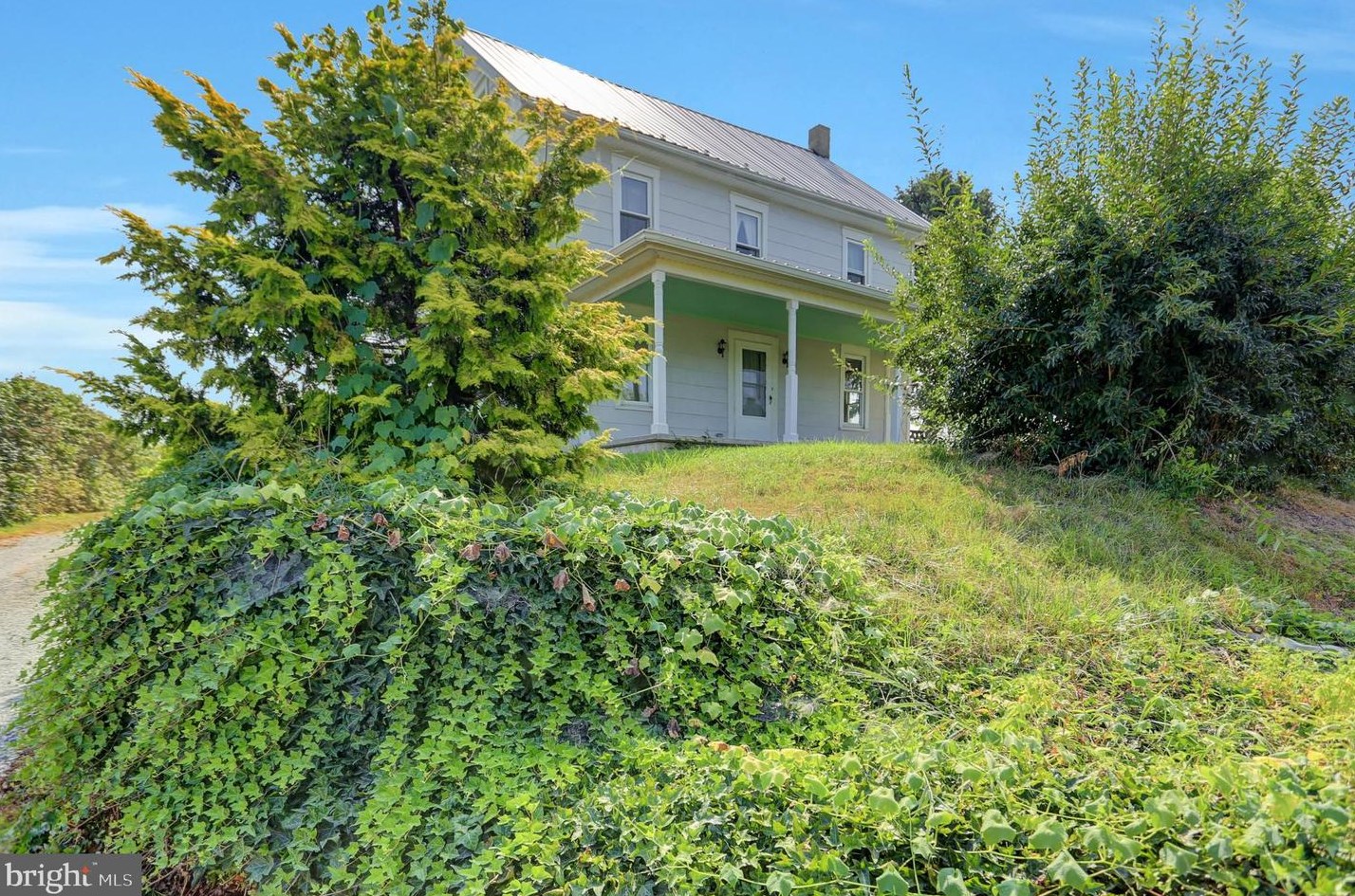 4699 Altenwald Rd, Roadside, PA 17268-8968
