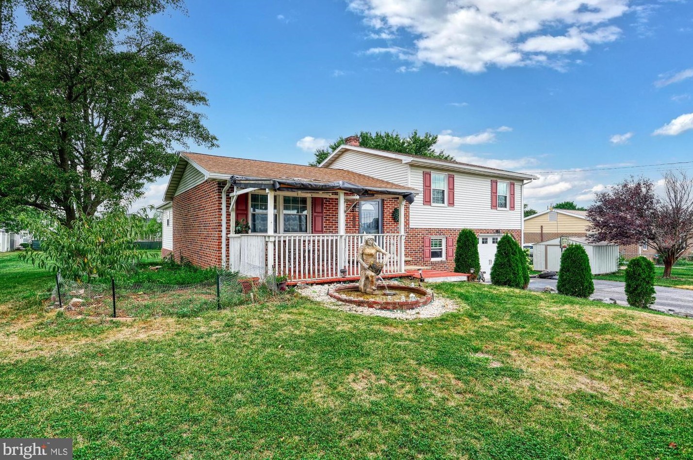 5903 Greenvillage Rd, Chambersburg, PA 17202-7317