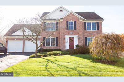 532 Franklin Square Drive - Photo 1