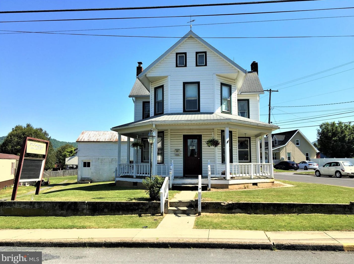 318-322 E North St, Mc Connellsburg, PA 17233