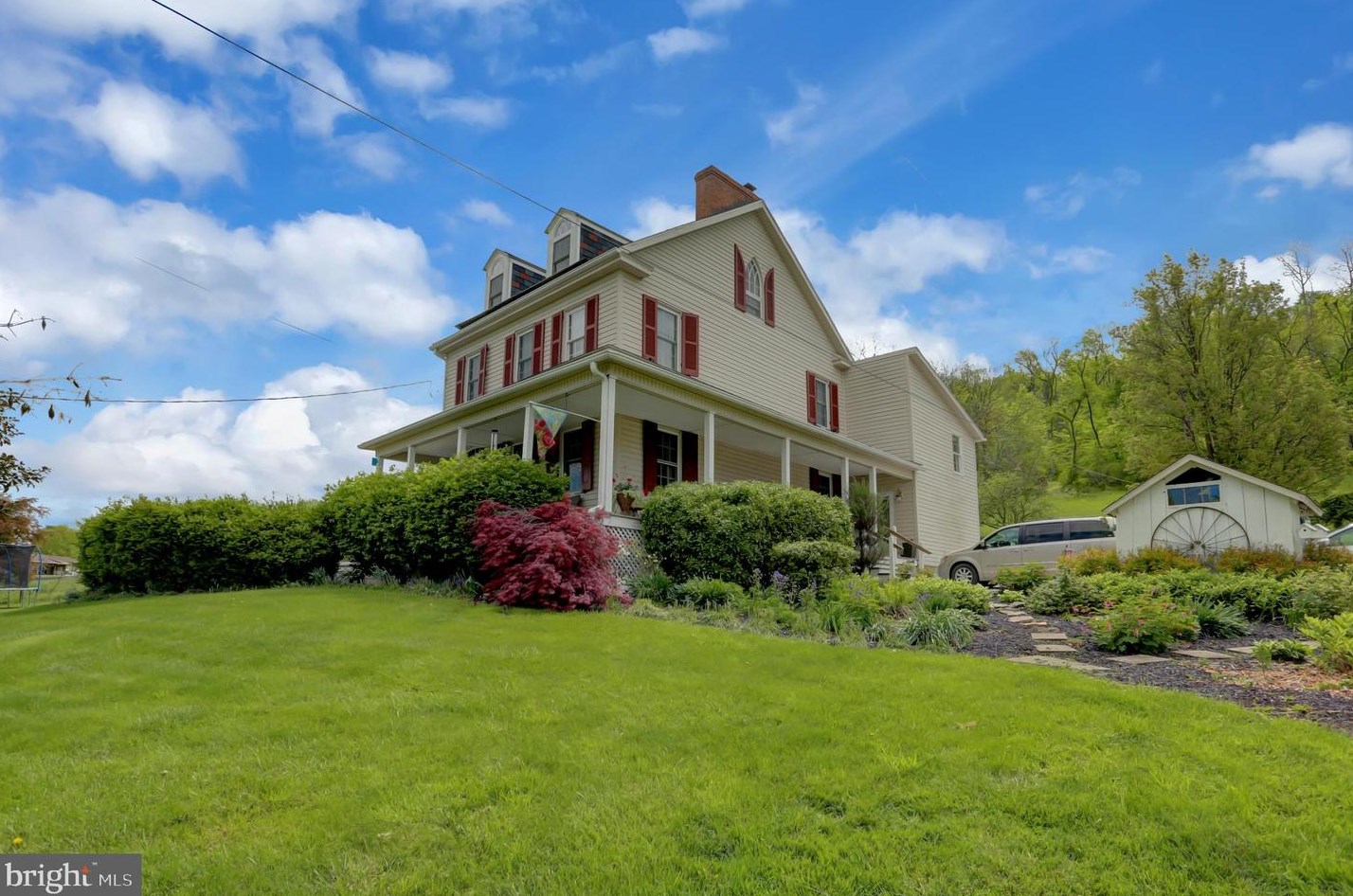 1570 Doe Run Rd, East Salem, PA 17059-7736