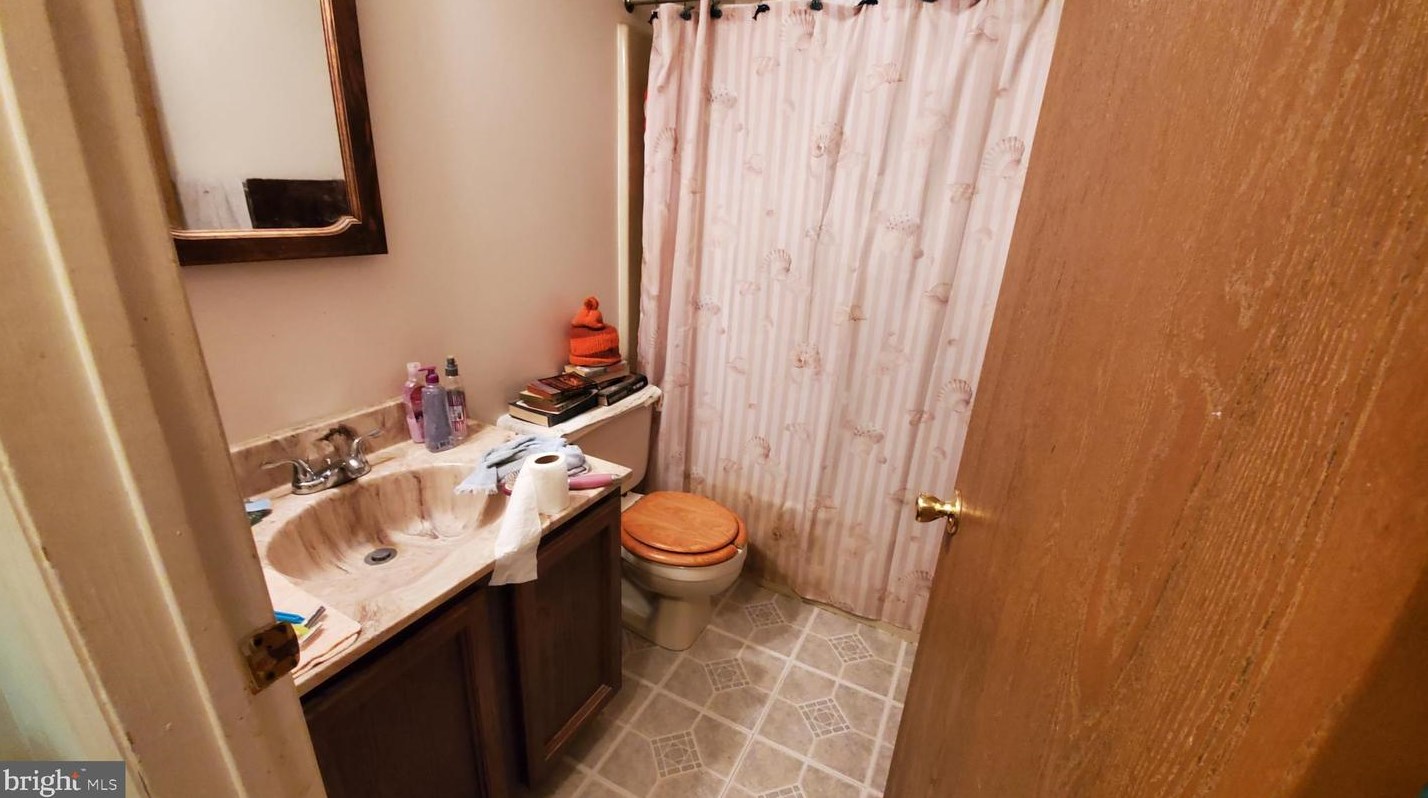 2033 Aspen Ln, Kinderhook, PA 17512-9780