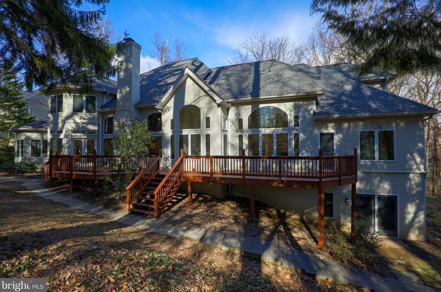2492 Shaub Rd, Lancaster, PA 17601