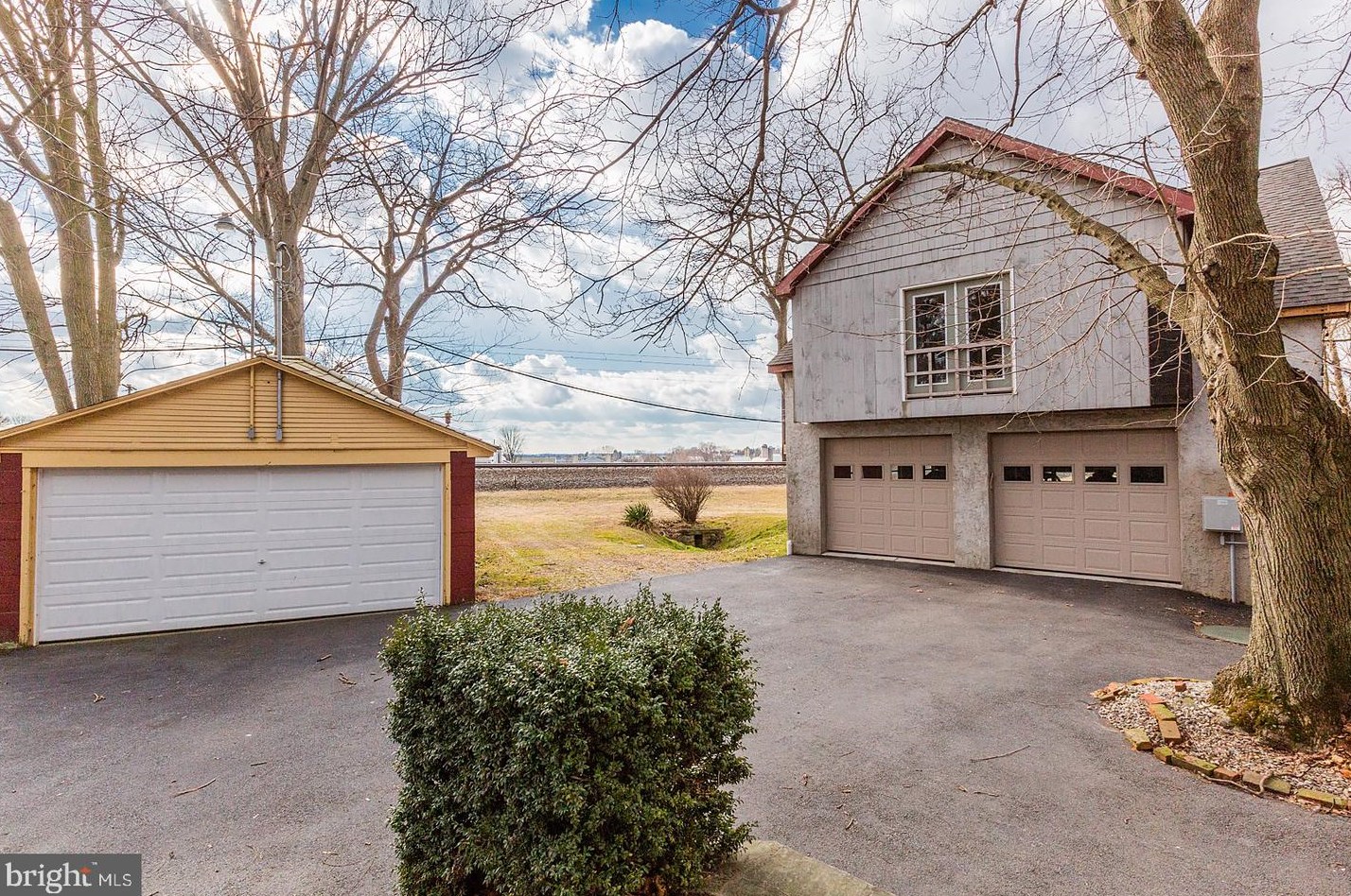 138 Ronks Rd, Ronks, PA 17572-9506