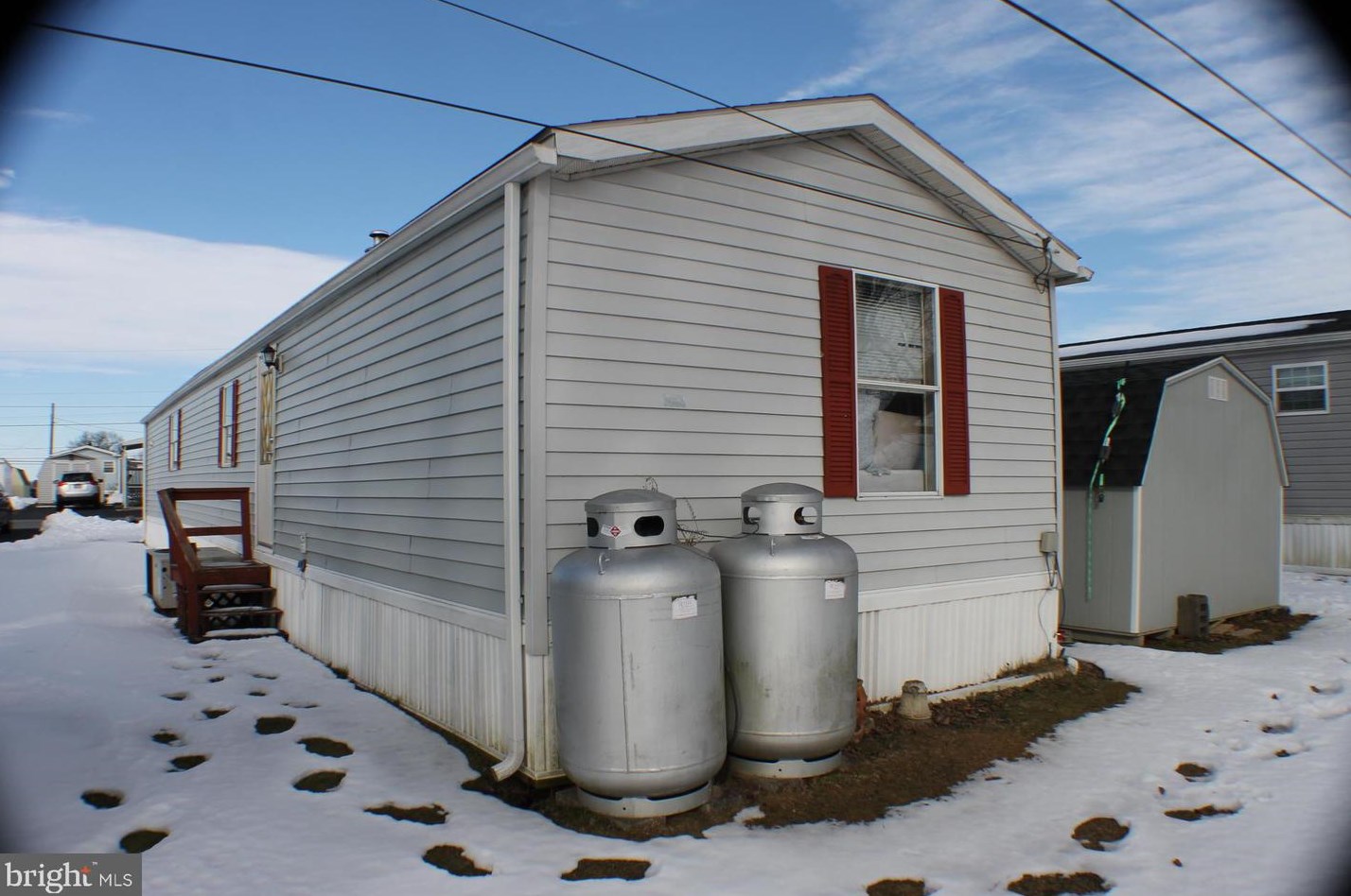 498 Brendon Dr, Bareville, PA 17540-9535