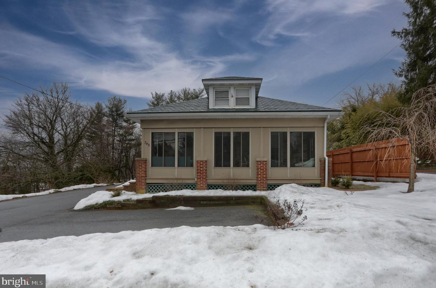 743 High St, Old Line, PA 17545-1907