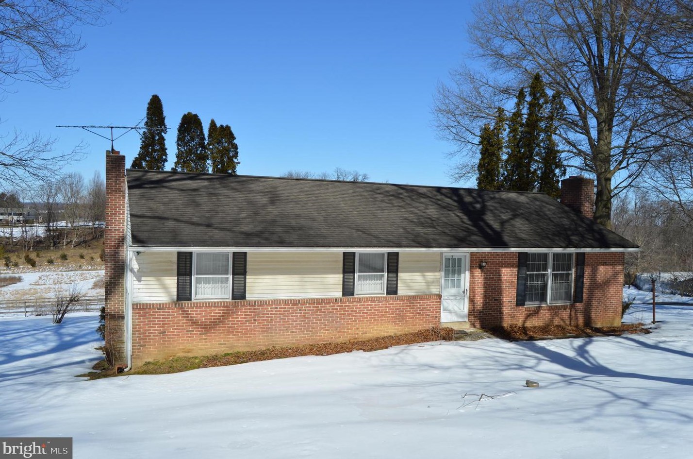 265 Mount Hope School Rd, Willow, PA 17584-9754