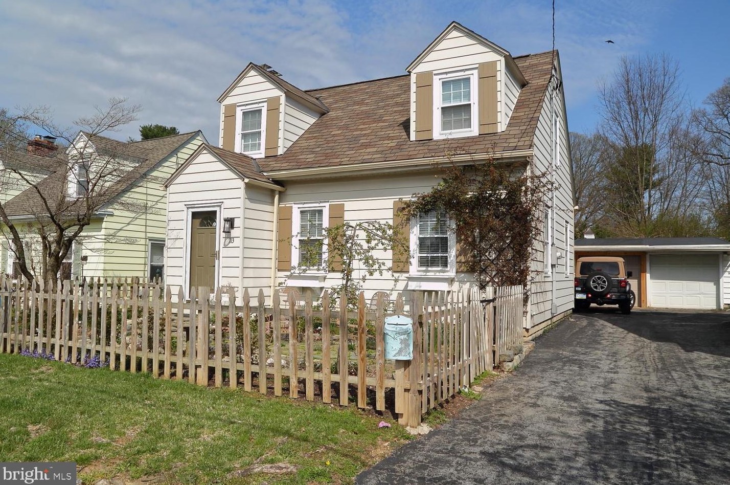 713 Tusitala Dr, Lancaster, PA 17601