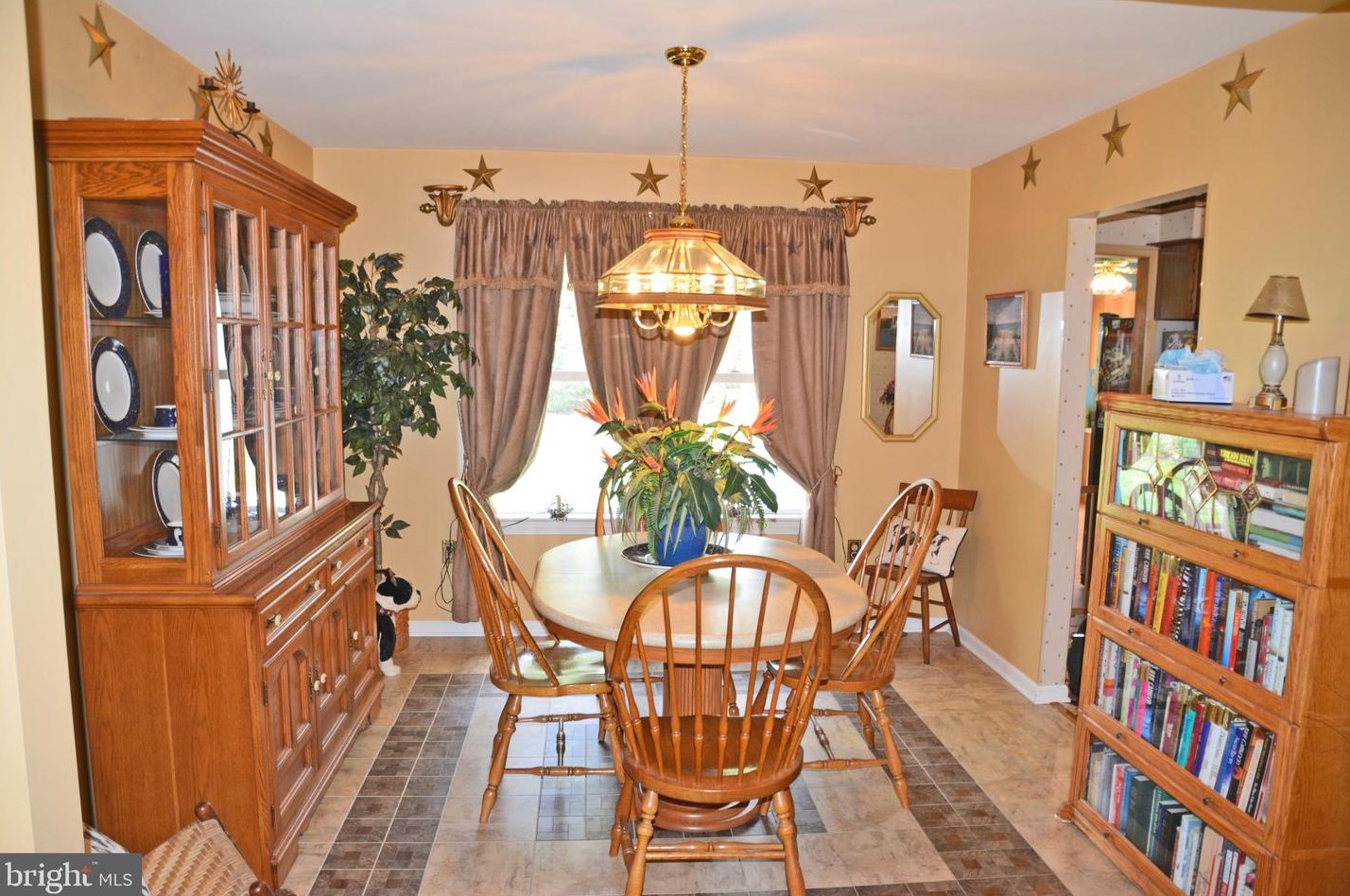 281 Northridge Dr, Landisville PA  17538-1046 exterior