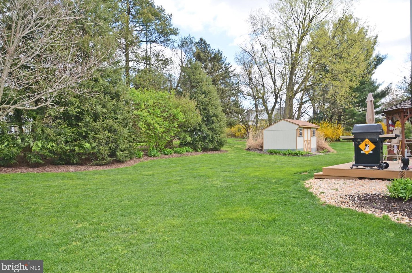 281 Northridge Dr, Landisville PA  17538-1046 exterior