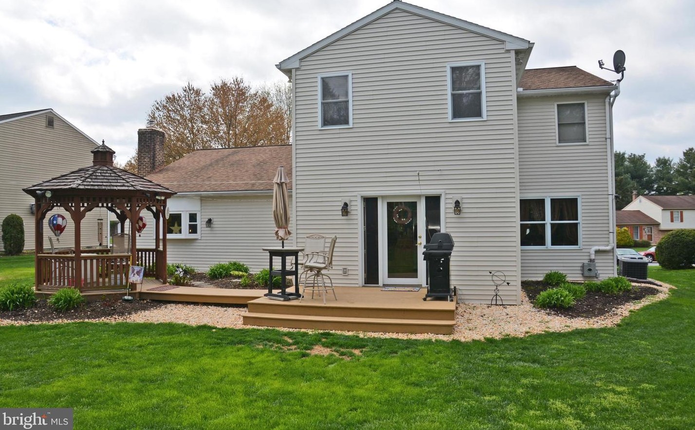 281 Northridge Dr, Landisville PA  17538-1046 exterior