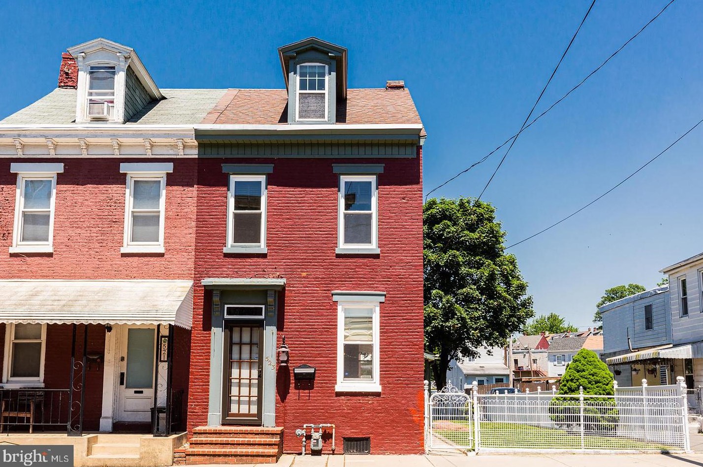 523 Union St, Kinderhook, PA 17512