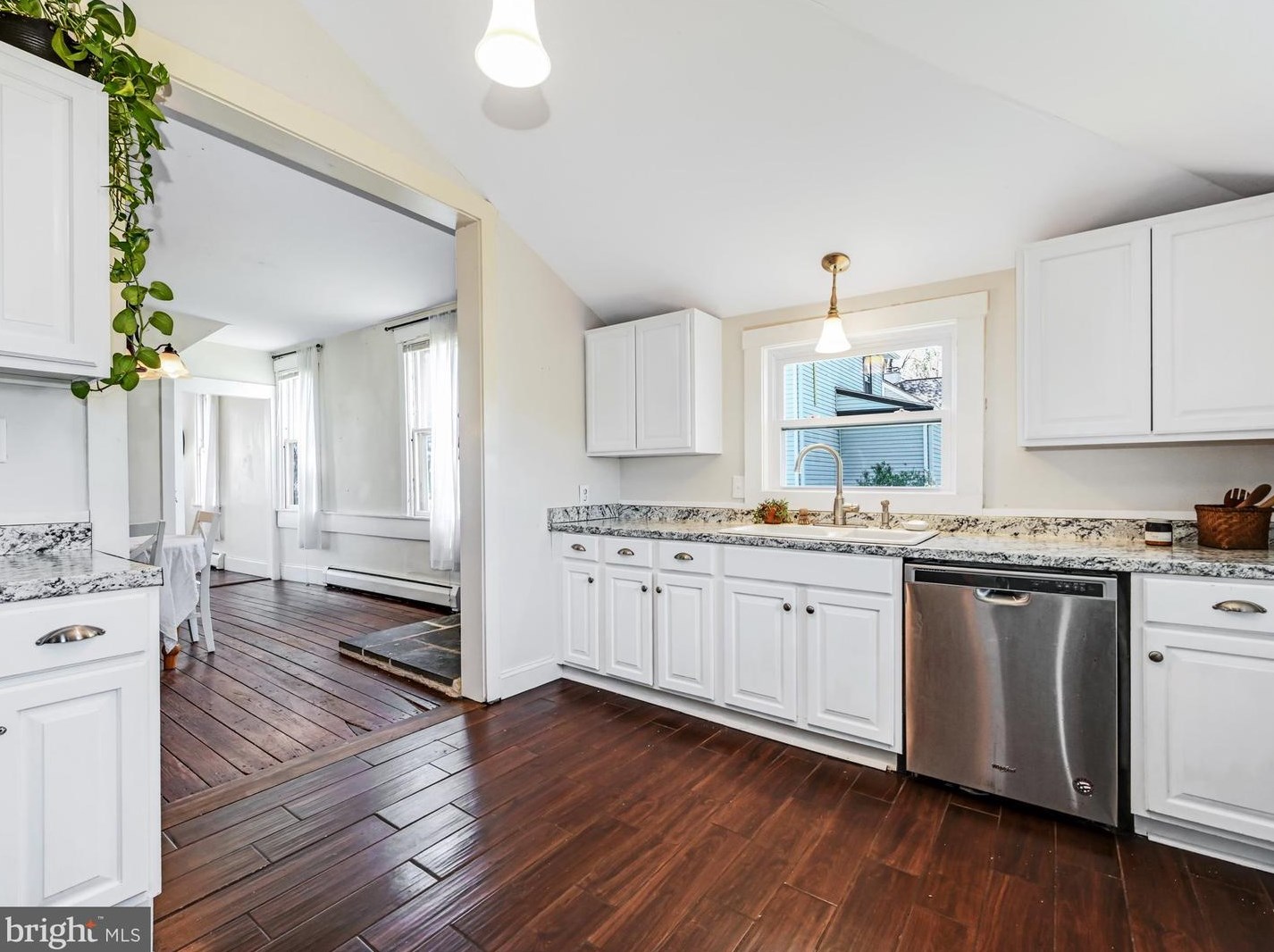 37 Locust St, Bareville PA  17540-9101 exterior