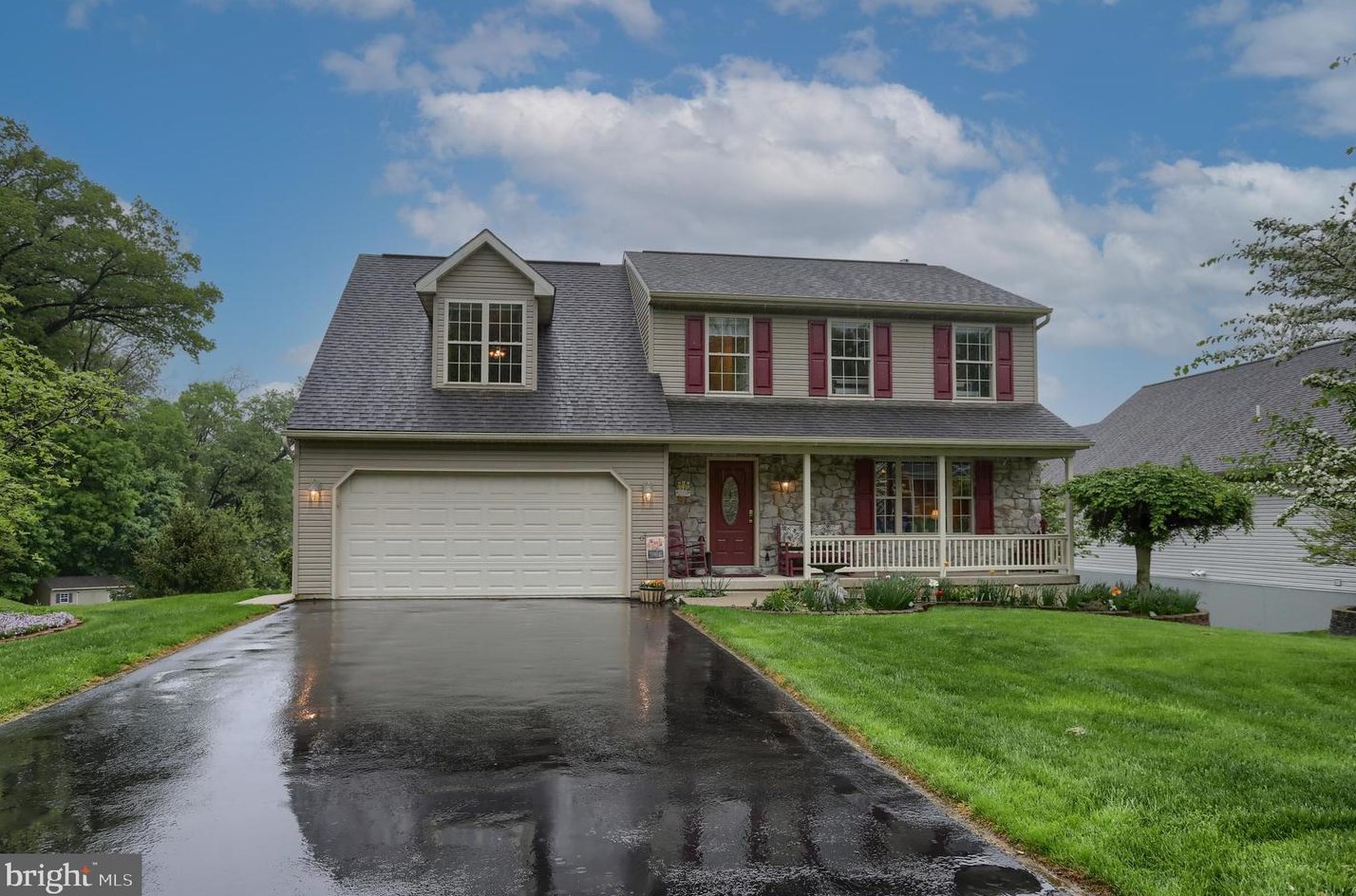 2100 Cloverton Dr, Kinderhook, PA 17512-9475
