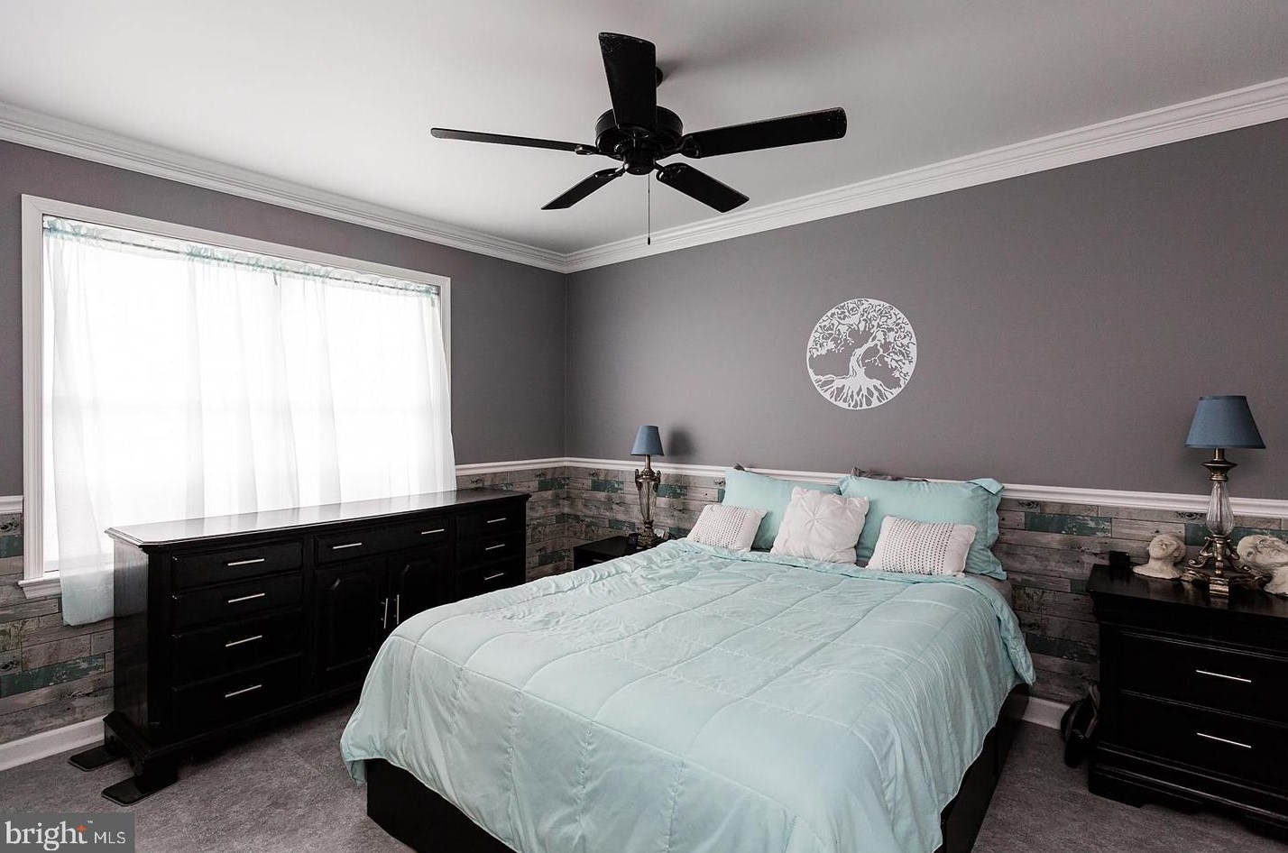 2309 Morris Dr, East Petersburg PA  17520-1057 exterior