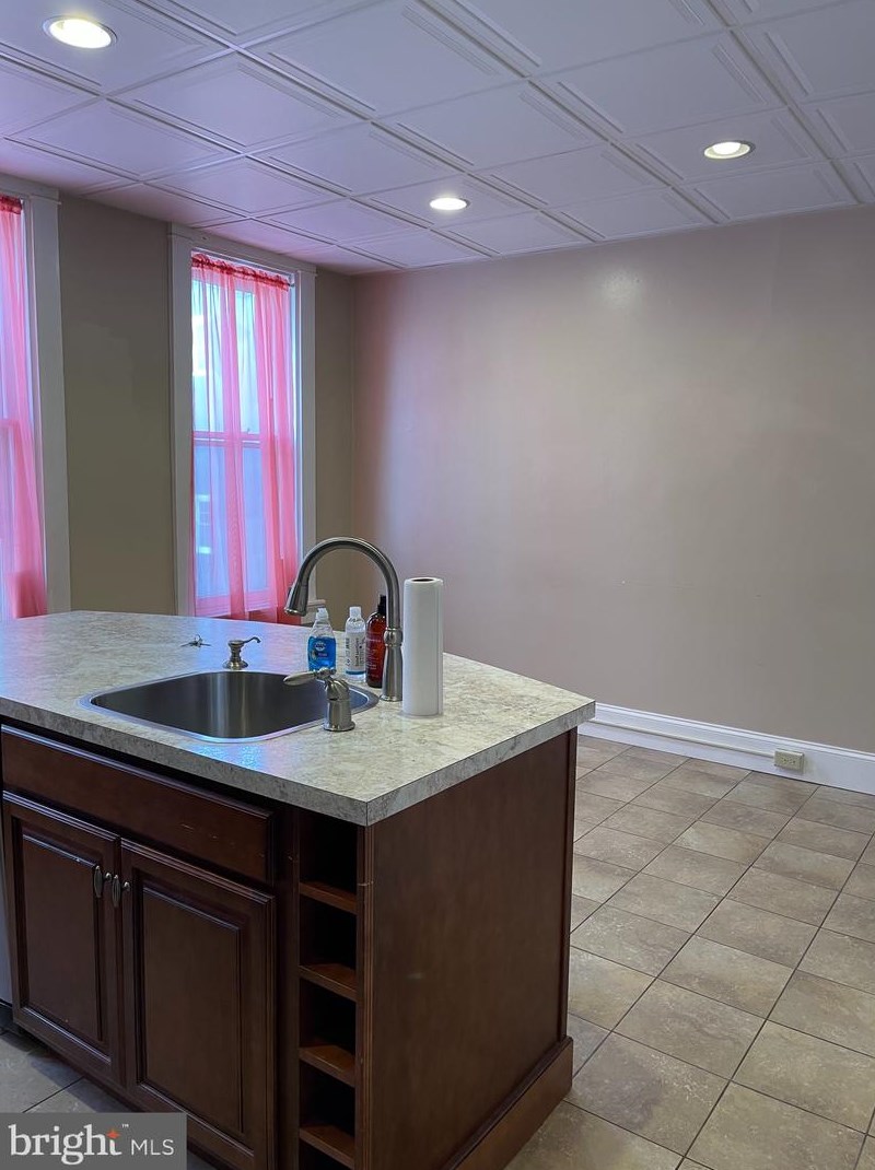 24 E Orange St, Lancaster, PA 17602