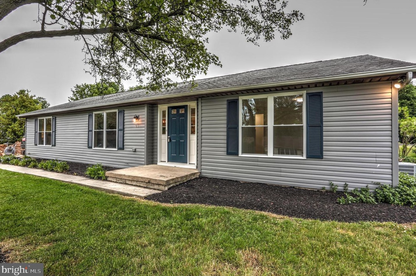 24 Maple Dr, Kinderhook, PA 17512-9610