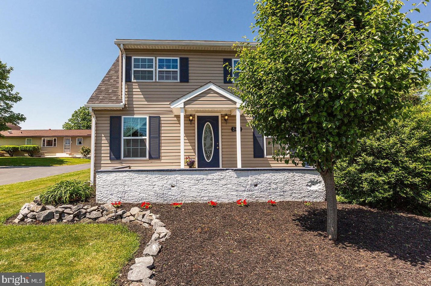 349 E Fulton St, Ephrata, PA 17522