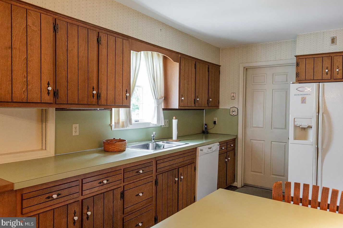 1524 English Brook Dr, Landisville PA  17538-1349 exterior