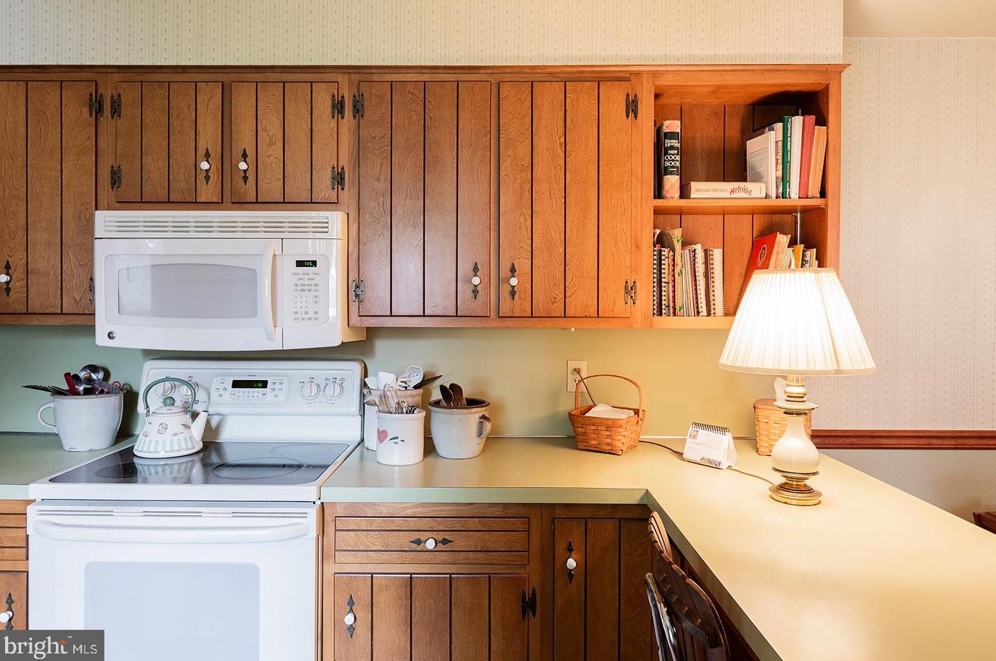 1524 English Brook Dr, Landisville PA  17538-1349 exterior