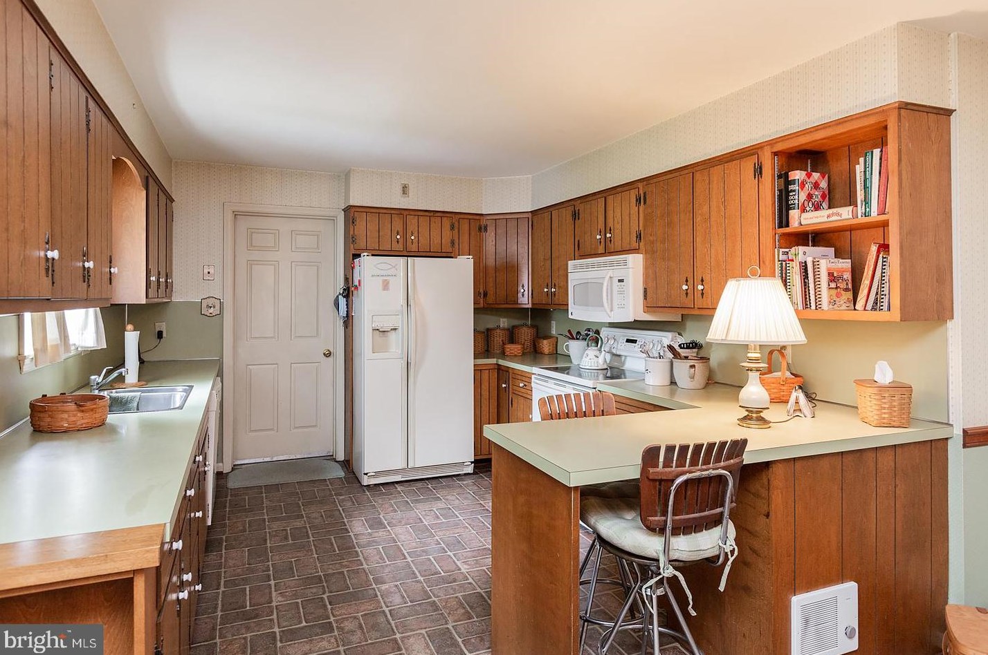 1524 English Brook Dr, Landisville PA  17538-1349 exterior