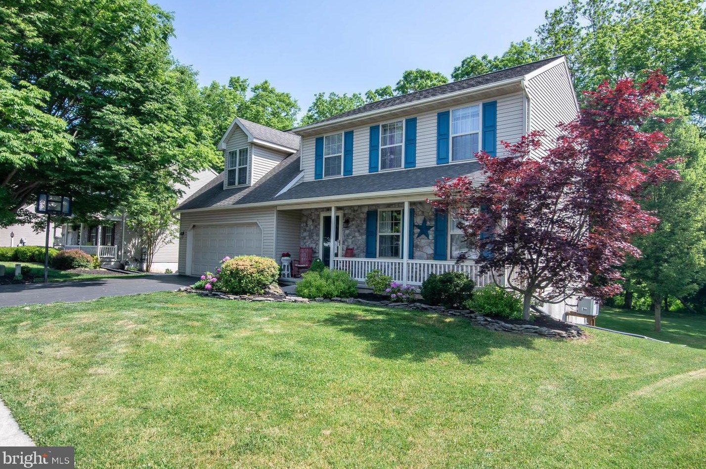 90 Gard Ct, Kinderhook PA  17512-9467 exterior