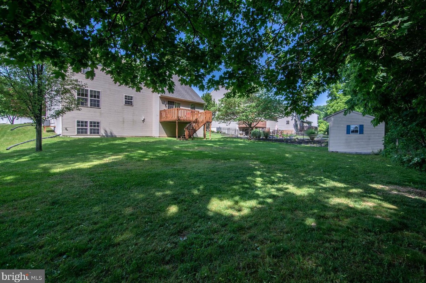 90 Gard Ct, Kinderhook PA  17512-9467 exterior