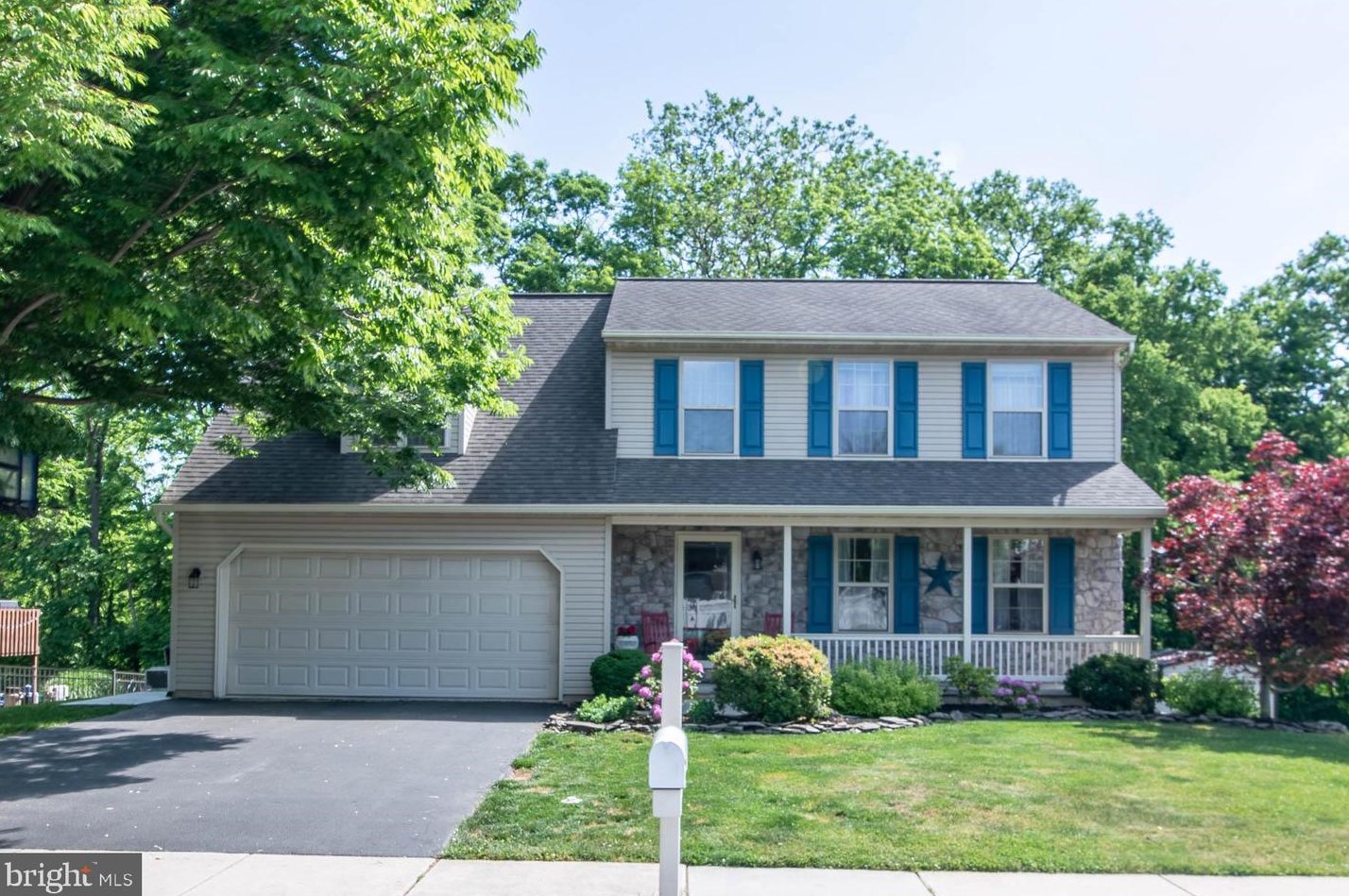 90 Gard Ct, Kinderhook PA  17512-9467 exterior