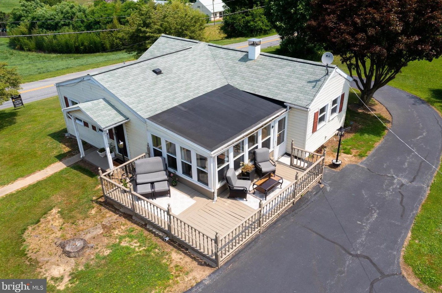 4542 Klinesville Rd, Kinderhook, PA 17512-8429