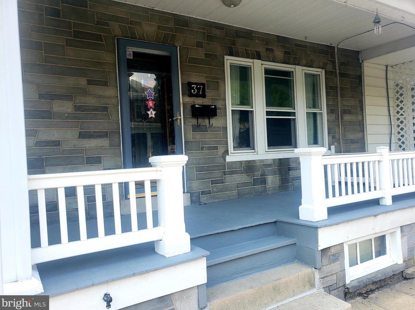 37 E Walnut St, Ephrata, PA 17522