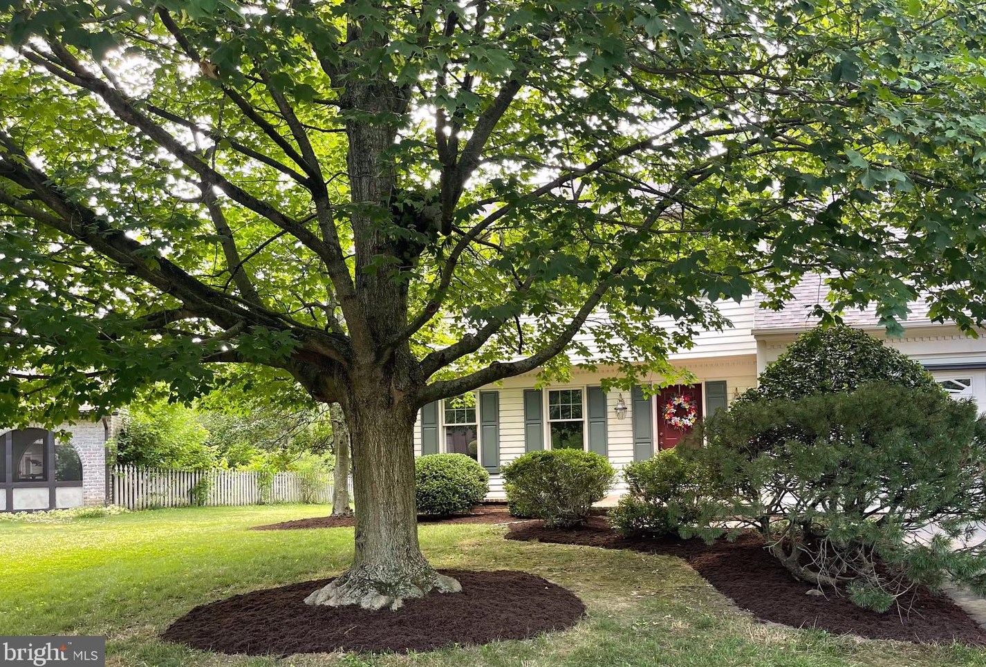 1052 Snapper Dam Rd, Landisville, PA 17538-1545
