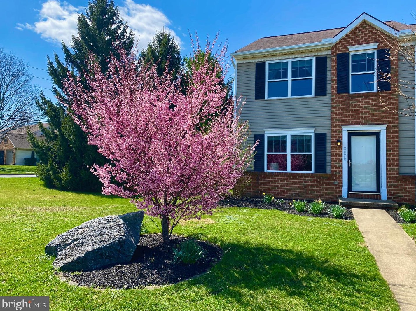 2473 Franklin Dr, East Petersburg PA  17520-1062 exterior