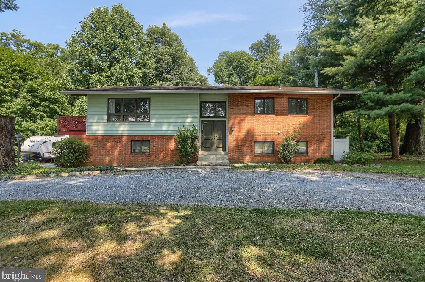 340 E Sun Hill Rd, Old Line, PA 17545
