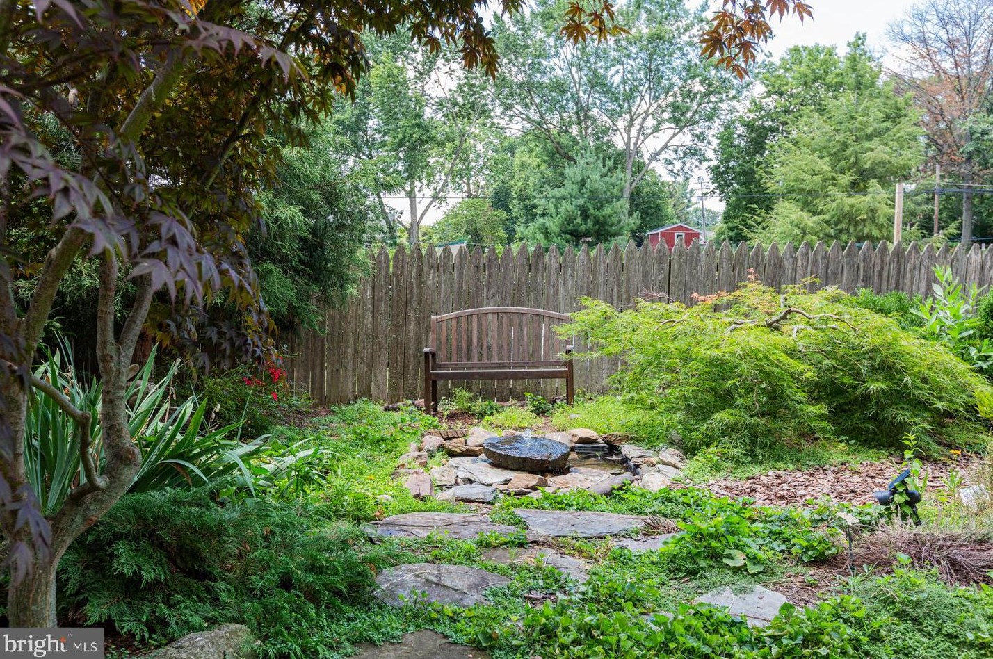 466 Market St, Marietta PA 17547-1608 exterior