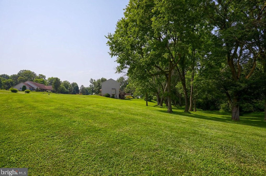 13 Apache Ln, Willow PA  17584-9756 exterior