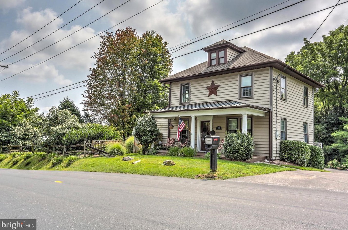 295 W Penn Grant Rd, Willow, PA 17584