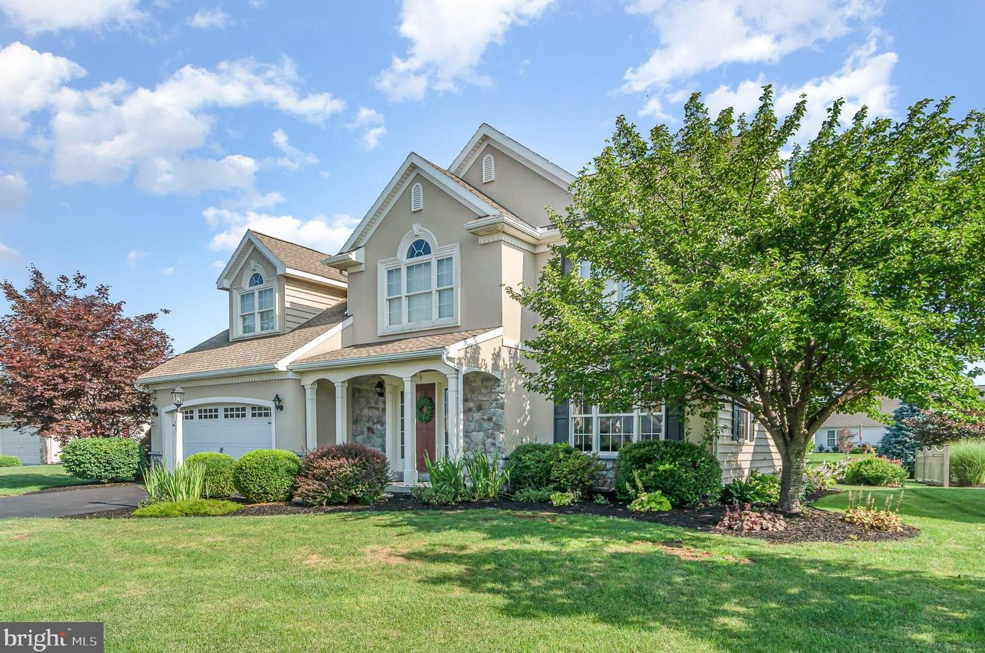 35 Meadow Dr, Ephrata, PA 17522