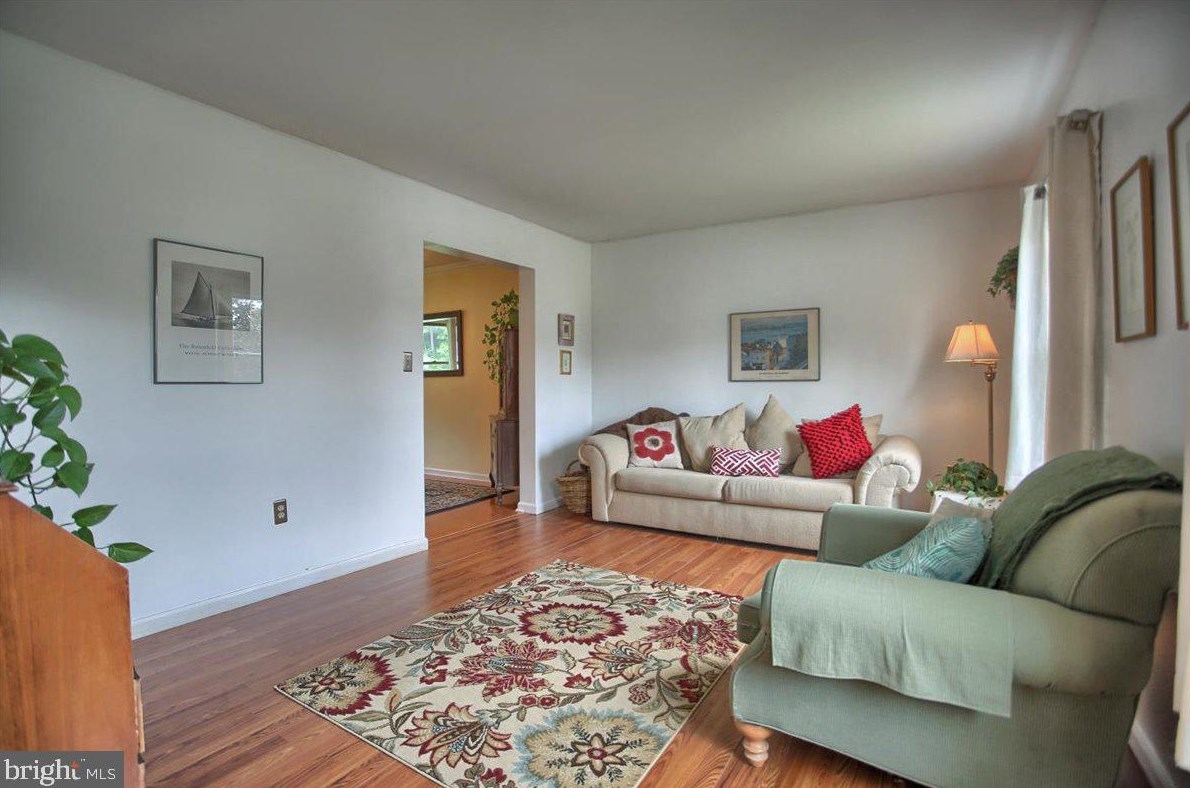 9 N Horseshoe Dr, Schoeneck, PA 17578