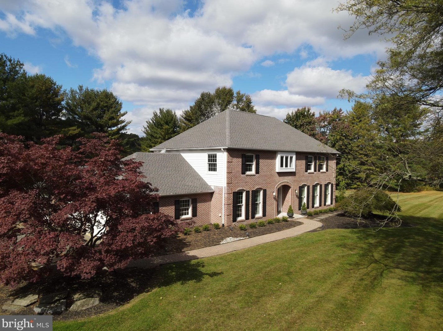 4420 Apple Tree Ln, Bethlehem, PA 18015-9061