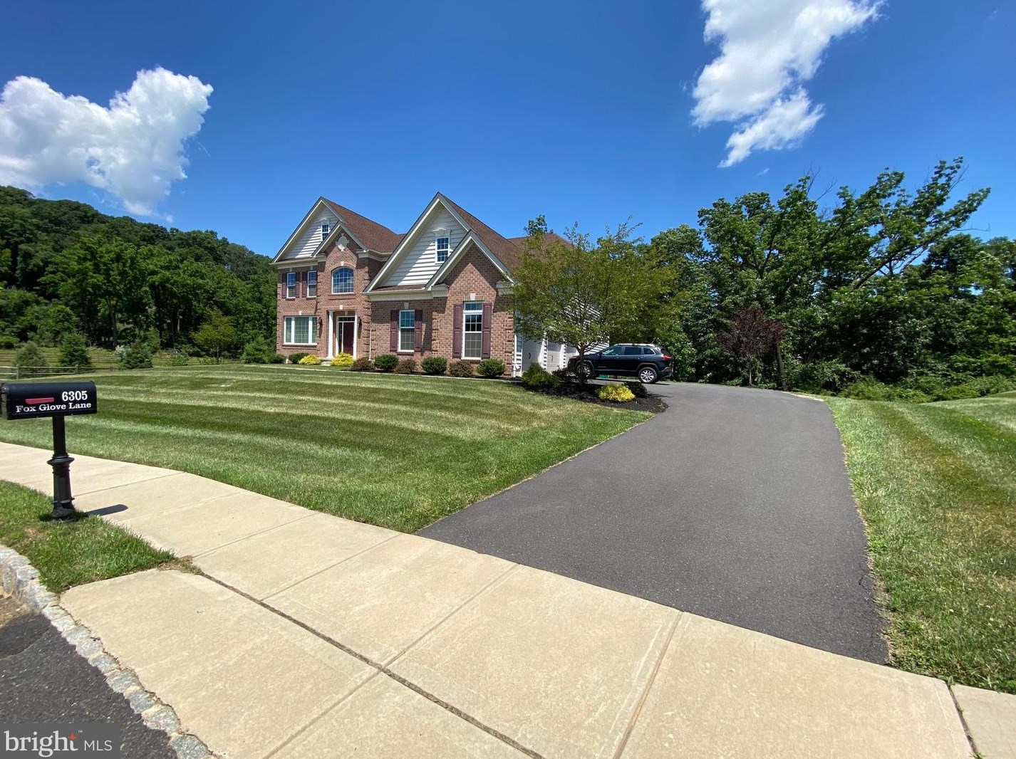 6305 Fox Glove Ln, Center Valley, PA 18034