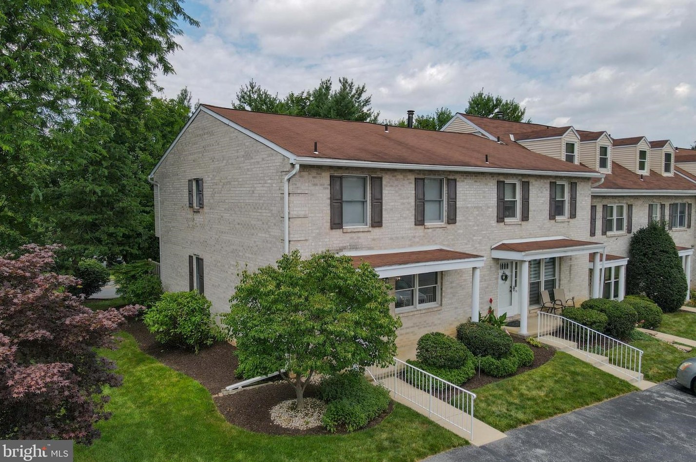 158 Springhouse Rd, Allentown, PA 18104-4507