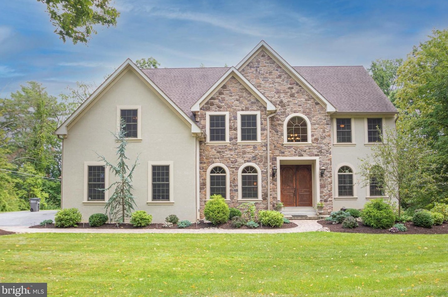 5202 Mountainside Ln, Center Valley, PA 18034-9779