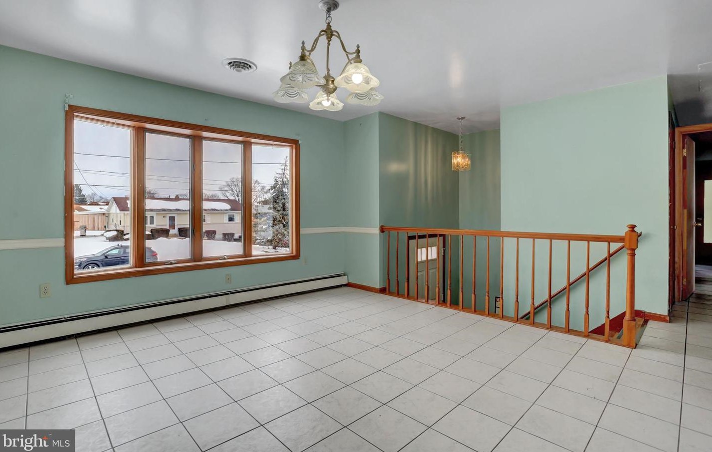 914 Maple Ln, Lebanon, PA 17046-2011
