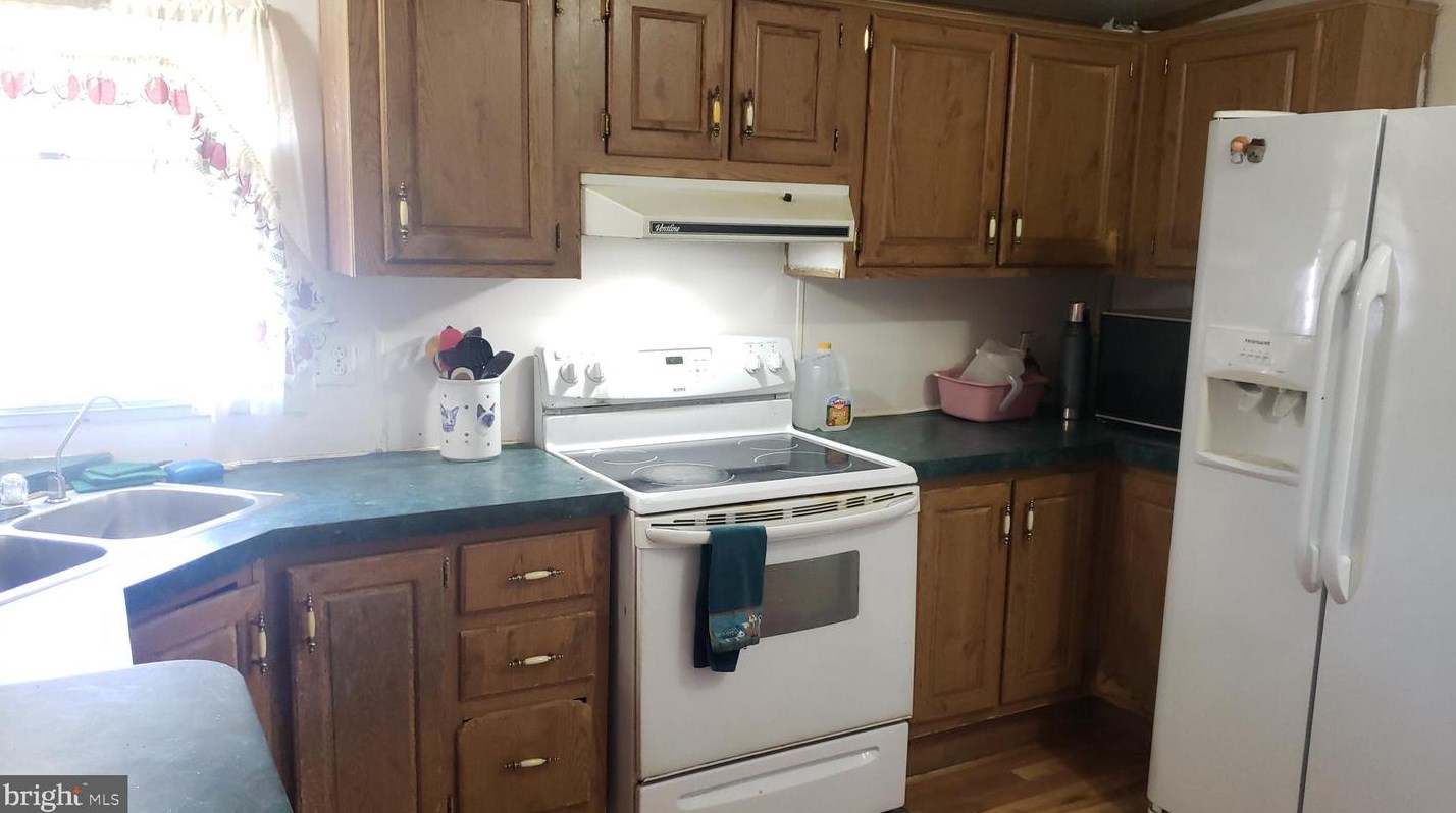 23 Green Acres Trailer Ct, Lebanon PA 17046-9222 exterior