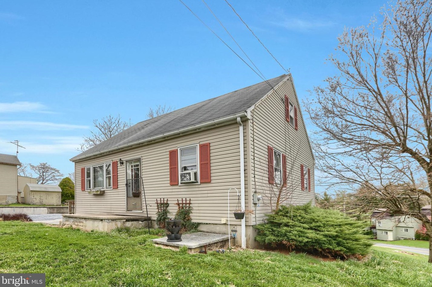 336 Maple St, Lebanon, PA 17042-2424