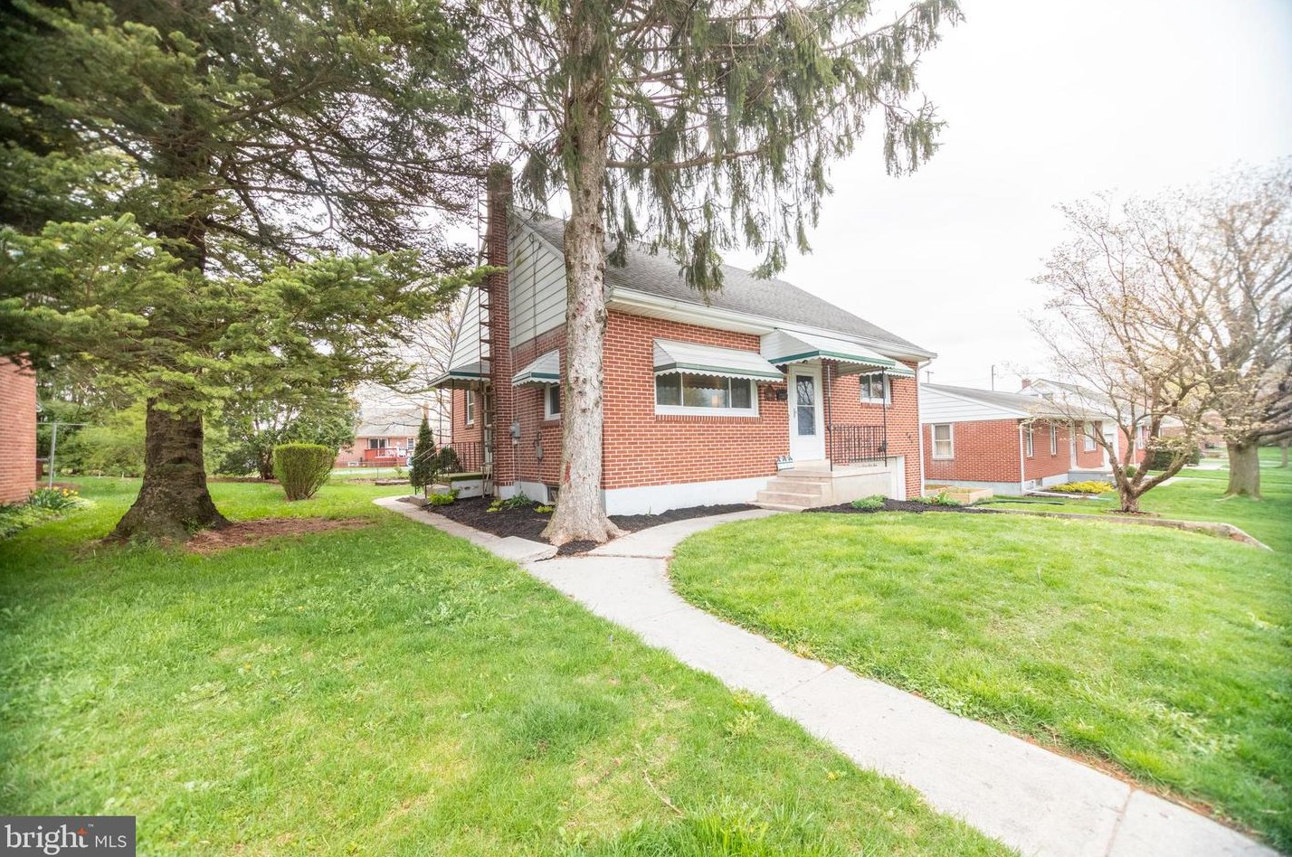 744 3rd Ave, Lebanon, PA 17042-7657