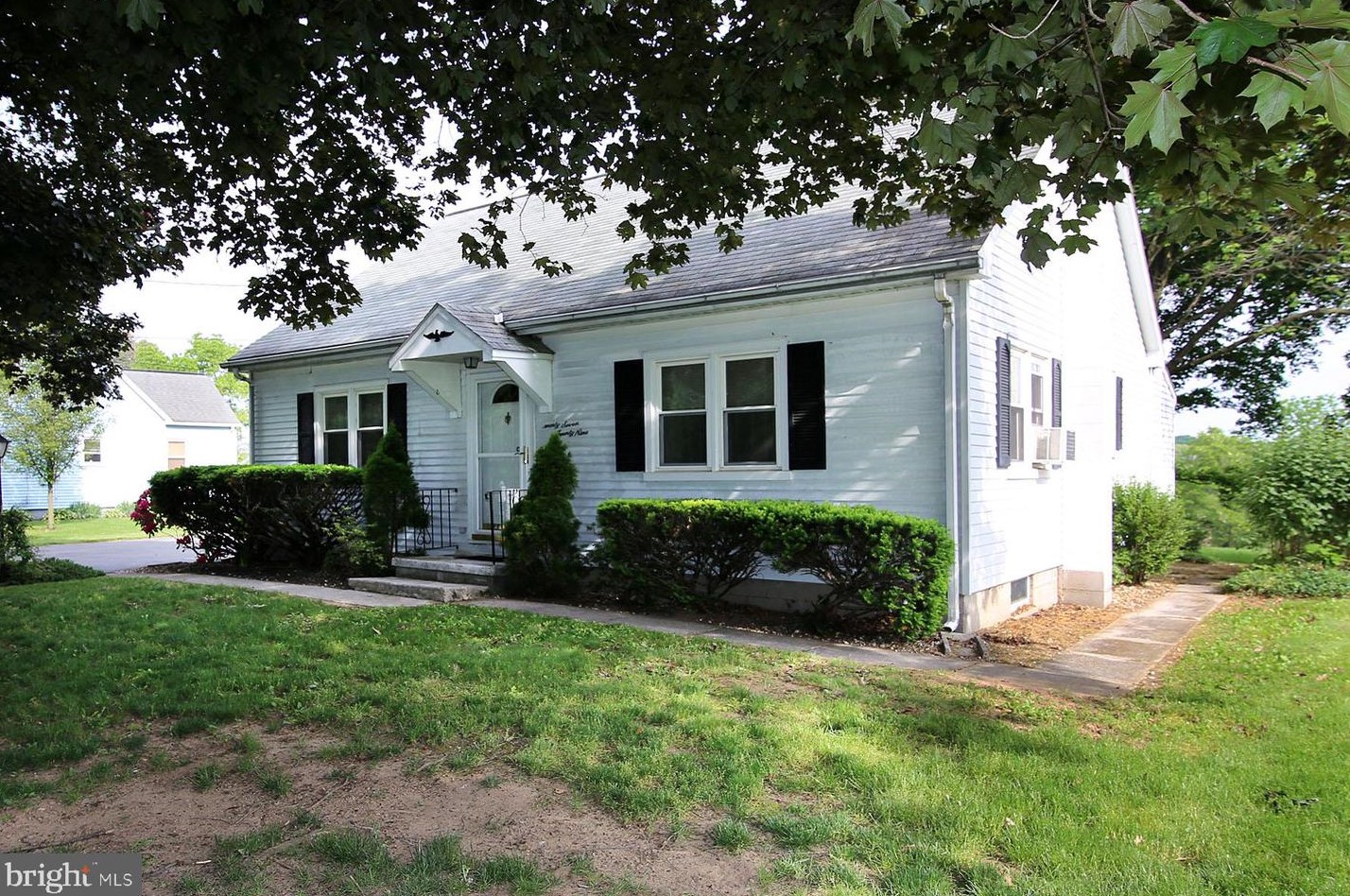 2729 Tunnel Hill Rd, Lebanon, PA 17046-2645